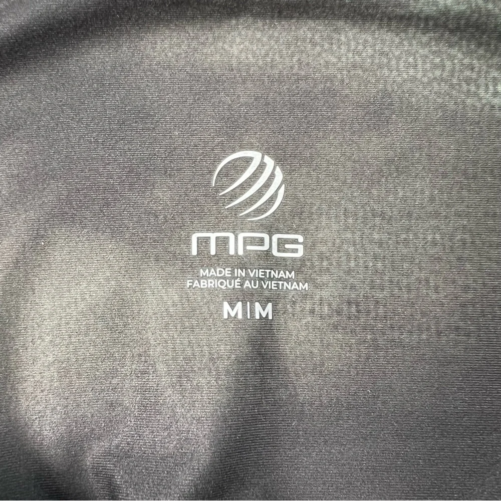 MPG High Waisted Strive Artistic Forest Black Green Athletic Leggings Size M NWT - Picture 4 of 7